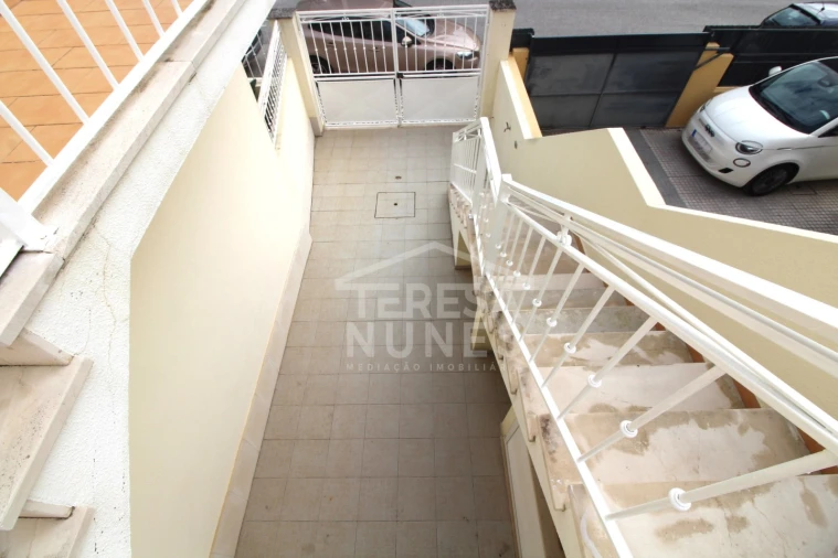 Moradia T3 para Venda em Quinta do Conde Foto 21