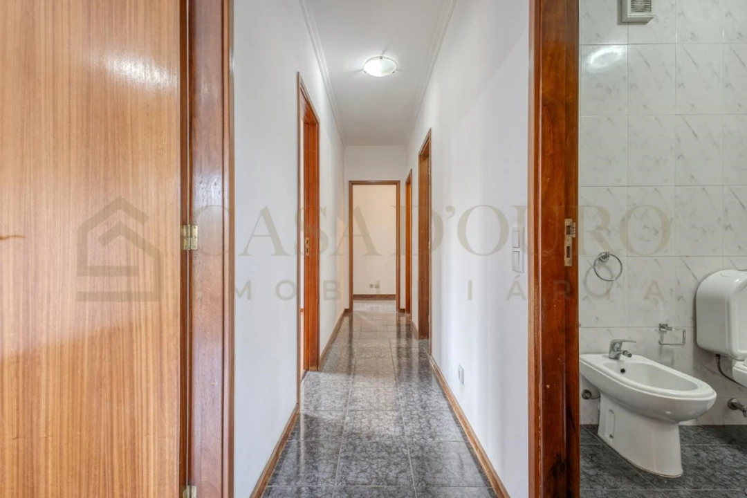 Apartamento T3 para Venda em Retorta e Tougues Foto 6