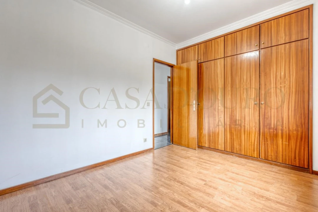 Apartamento T3 para Venda em Retorta e Tougues Foto 10