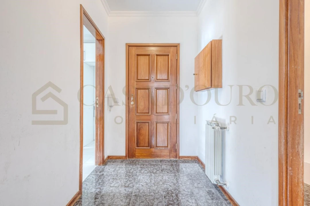 Apartamento T3 para Venda em Retorta e Tougues Foto 16