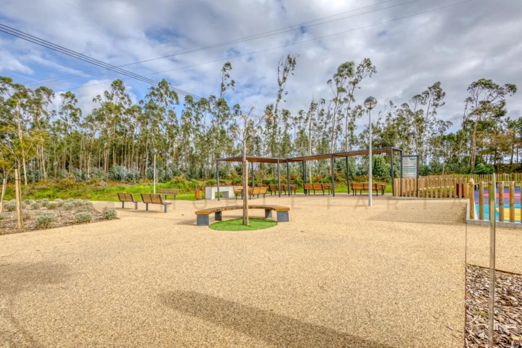 Apartamento T3 para Venda em Retorta e Tougues Foto 4