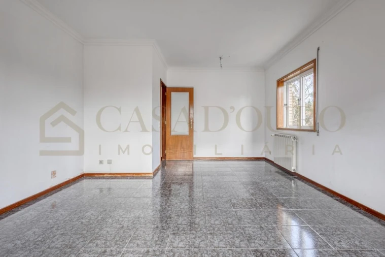 Apartamento T3 para Venda em Retorta e Tougues Foto 18