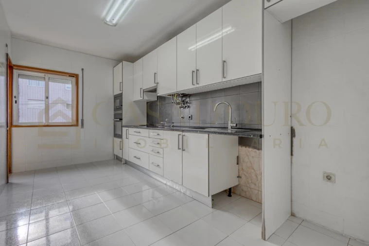 Apartamento T3 para Venda em Retorta e Tougues Foto 20