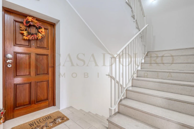 Apartamento T3 para Venda em Retorta e Tougues Foto 26