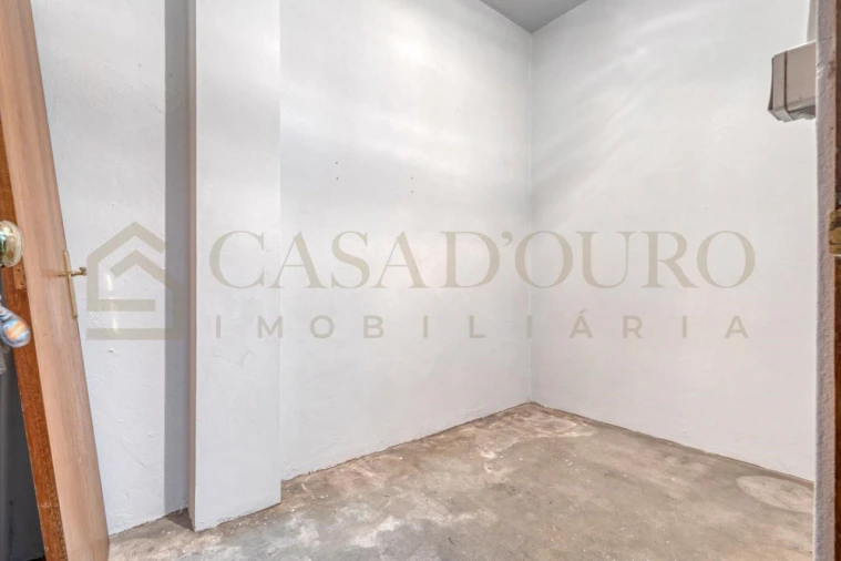 Apartamento T3 para Venda em Retorta e Tougues Foto 29