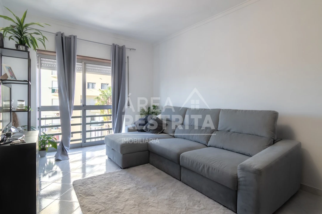 Apartamento T2 para Venda em Seixal, Arrentela e Aldeia de Paio Pires Foto 2