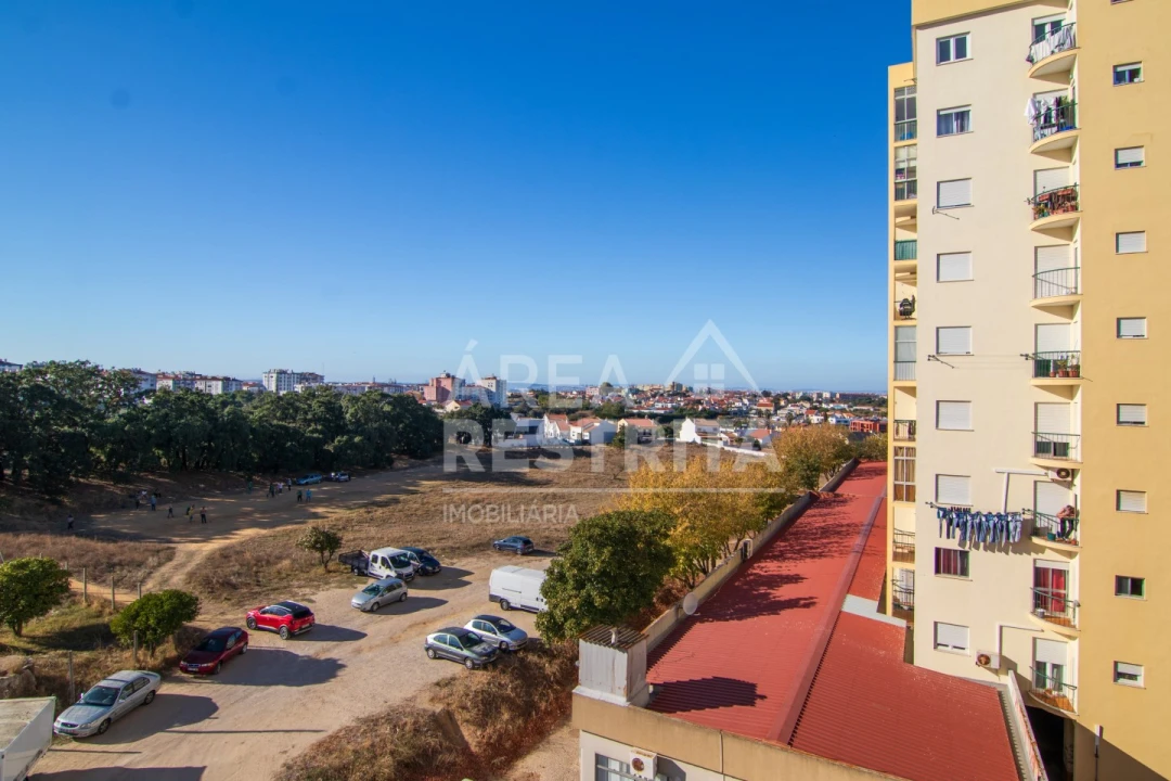 Apartamento T2 para Venda em Seixal, Arrentela e Aldeia de Paio Pires Foto 13