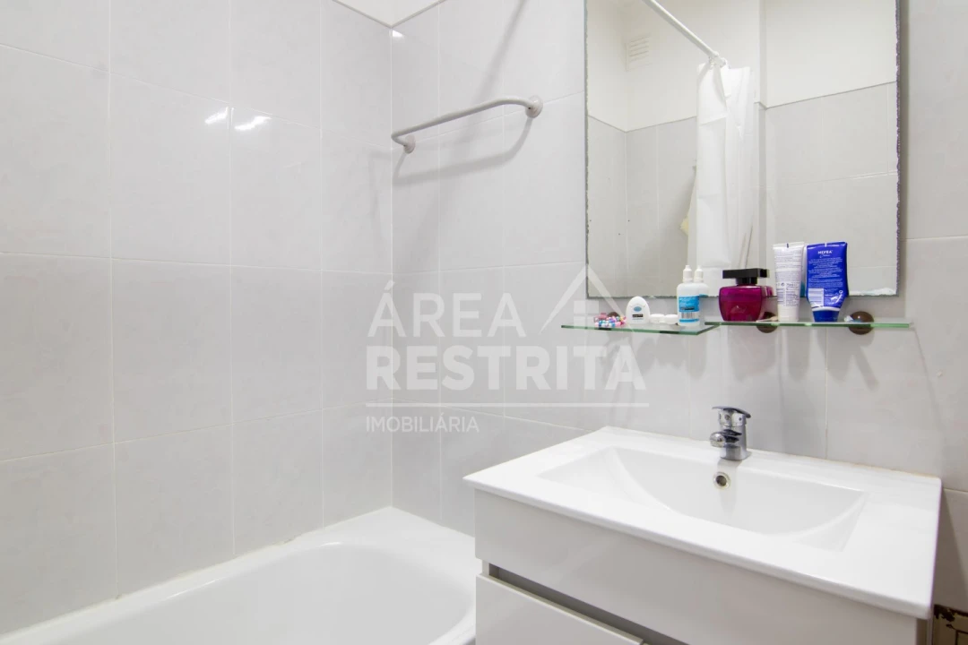 Apartamento T2 para Venda em Seixal, Arrentela e Aldeia de Paio Pires Foto 21