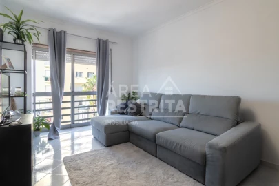 Apartamento T2 para Venda em Seixal, Arrentela e Aldeia de Paio Pires