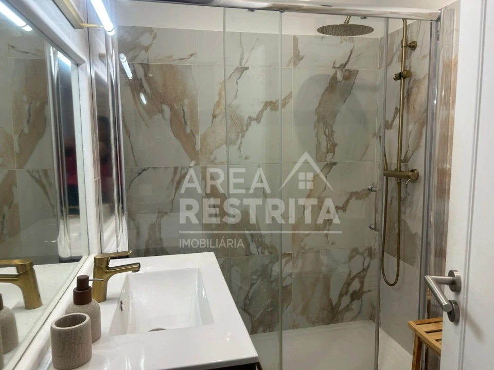 Apartamento T2 para Arrendamento em Costa da Caparica Foto 18