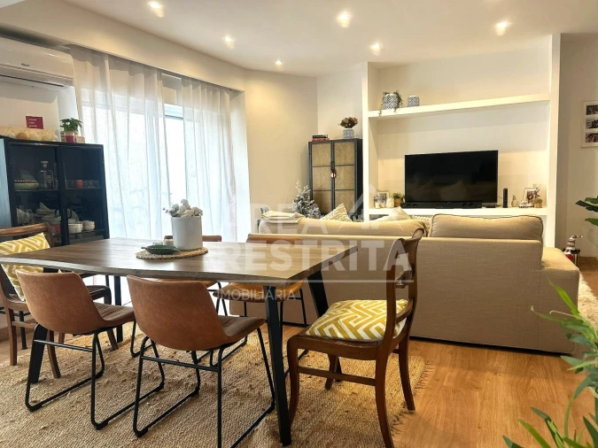 Apartamento T2 para Arrendamento em Costa da Caparica Foto 2