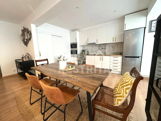 Apartamento T2 para Arrendamento em Costa da Caparica Foto 3