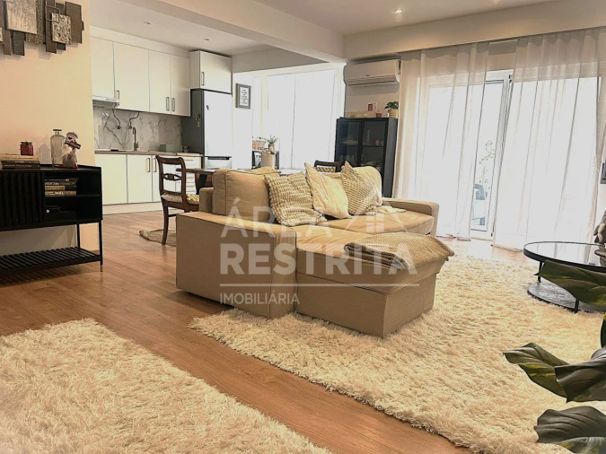 Apartamento T2 para Arrendamento em Costa da Caparica Foto 5