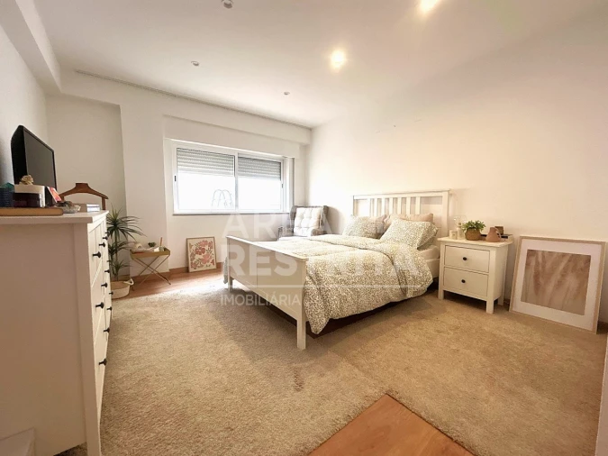 Apartamento T2 para Arrendamento em Costa da Caparica Foto 16