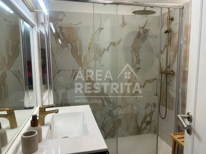 Apartamento T2 para Arrendamento em Costa da Caparica Foto 18