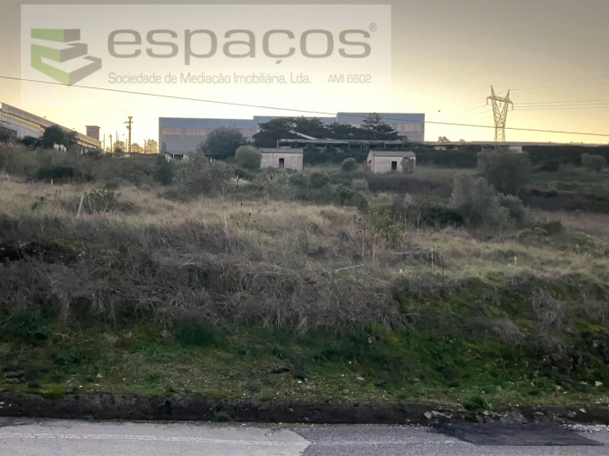 Terreno Comércio / Armazém para Venda em Venda do Pinheiro e Santo Estêvão das Galés Foto 14