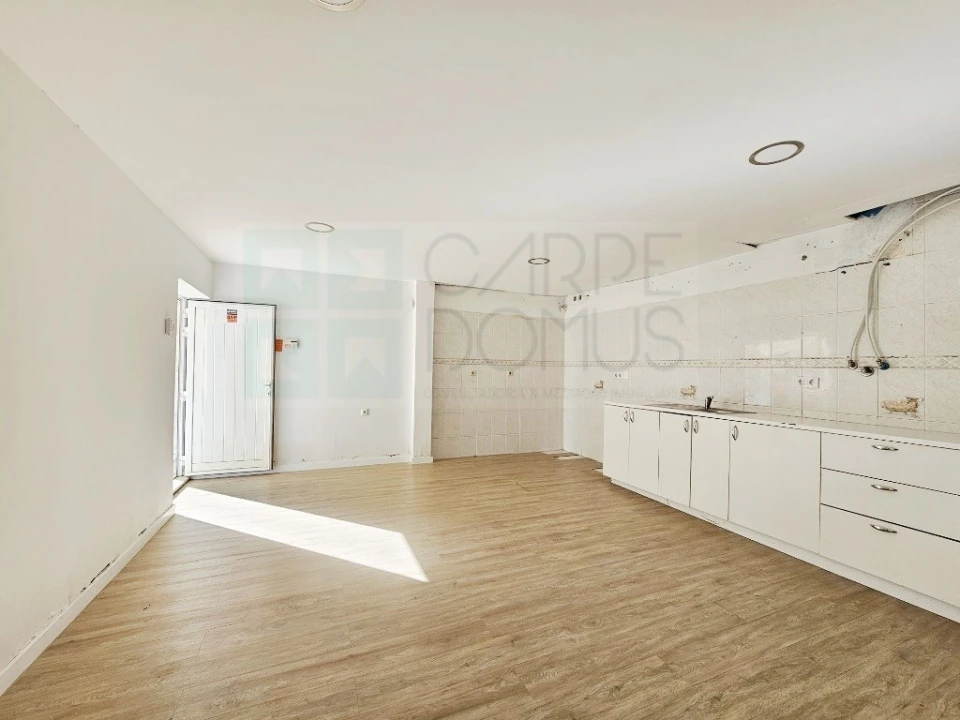 Apartamento T3 para Venda em Ramada e Caneças Foto 2