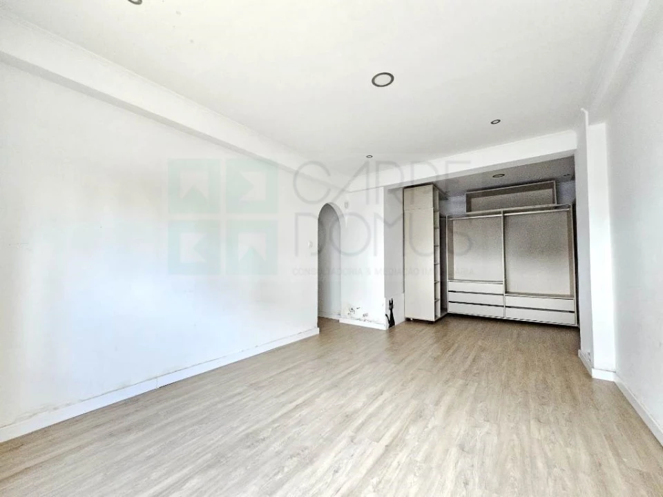 Apartamento T3 para Venda em Ramada e Caneças Foto 11