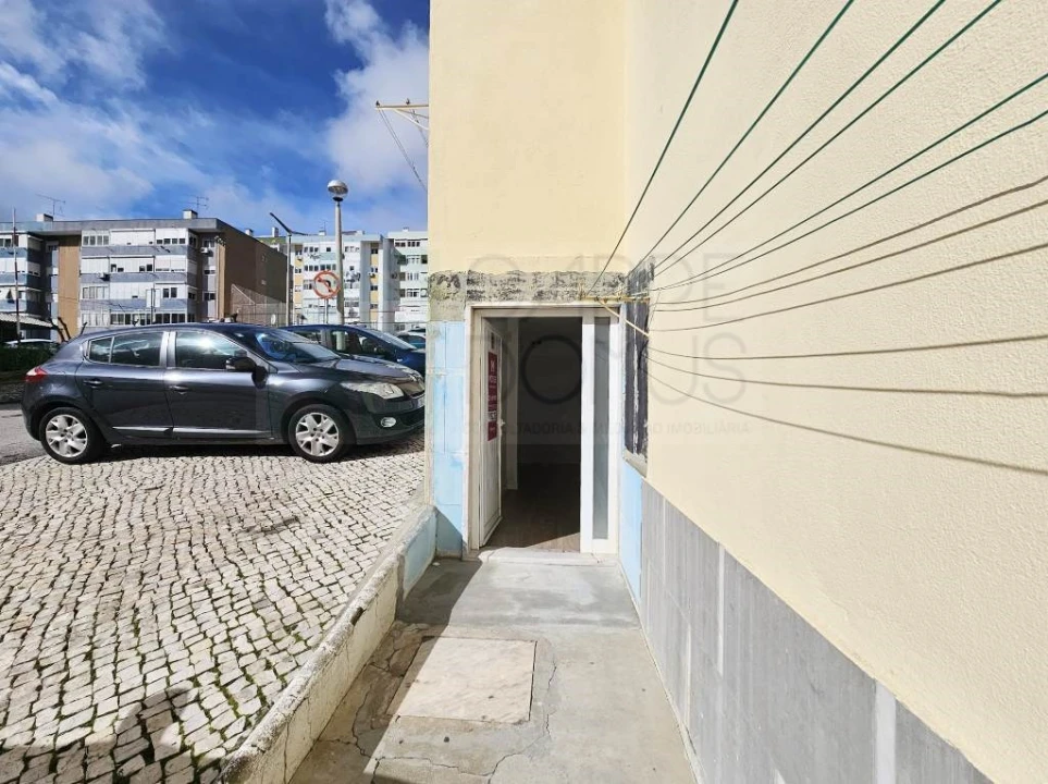 Apartamento T3 para Venda em Ramada e Caneças Foto 36