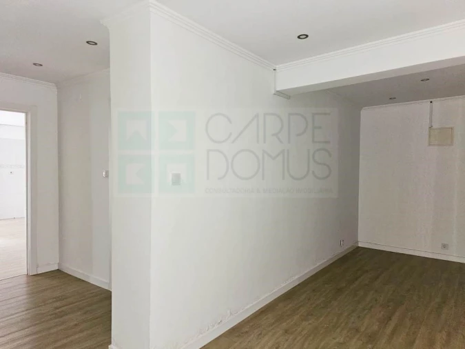 Apartamento T3 para Venda em Ramada e Caneças Foto 18