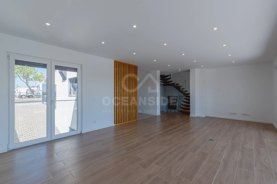 Moradia T3 para Venda em São Domingos de Rana Foto 3