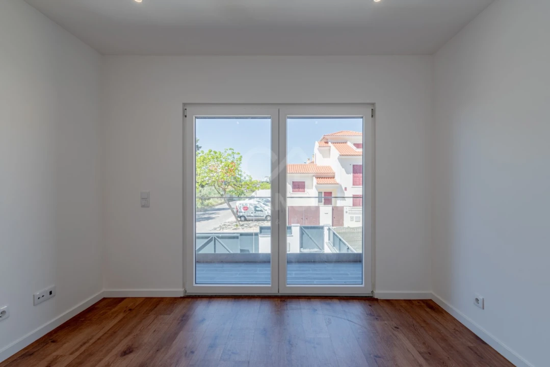 Moradia T3 para Venda em São Domingos de Rana Foto 22