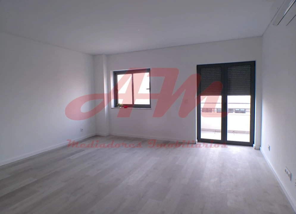 Apartamento T2 para Venda em Mina de Água Foto 13