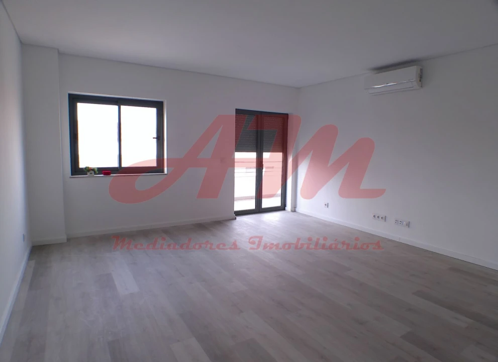 Apartamento T2 para Venda em Mina de Água Foto 7