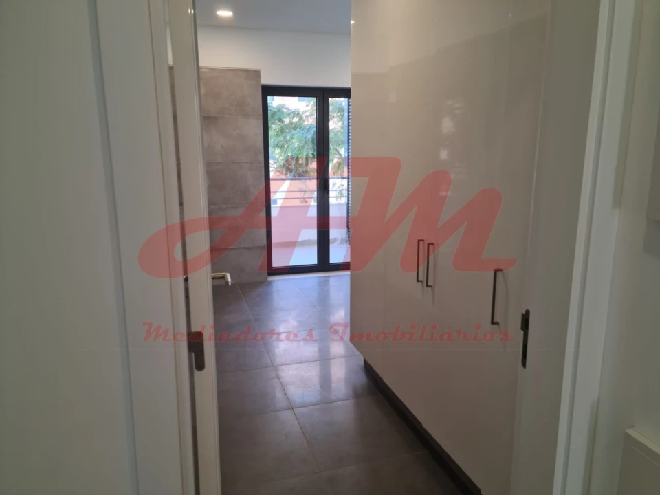 Apartamento T2 para Venda em Mina de Água Foto 6