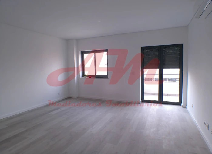 Apartamento T2 para Venda em Mina de Água Foto 13