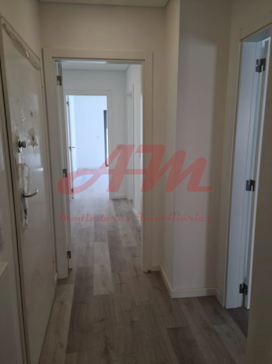 Apartamento T2 para Venda em Mina de Água Foto 8