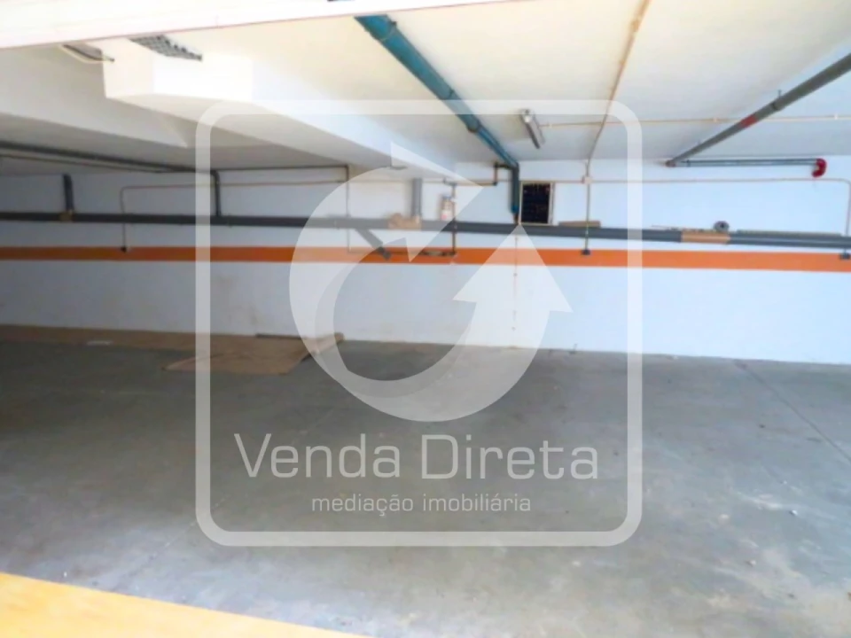 Garagem para Venda em Setubal (São Sebastião) Foto 8
