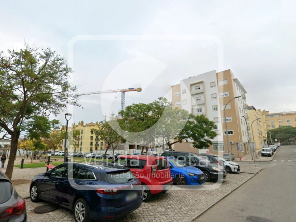 Garagem para Venda em Setubal (São Sebastião) Foto 14