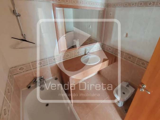 Apartamento T4 para Venda em Santa Maria e São Miguel, São Martinho, São Pedro Penaferrim Foto 12