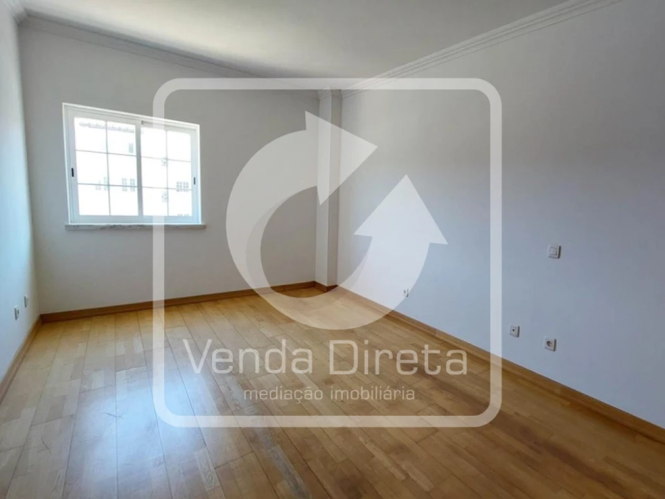 Apartamento T4 para Venda em Santa Maria e São Miguel, São Martinho, São Pedro Penaferrim Foto 14