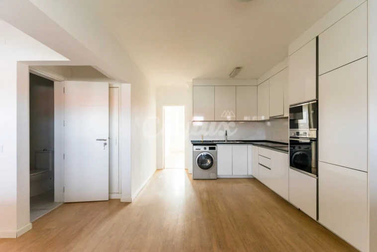 Apartamento T3 para Venda em Cascais e Estoril Foto 2