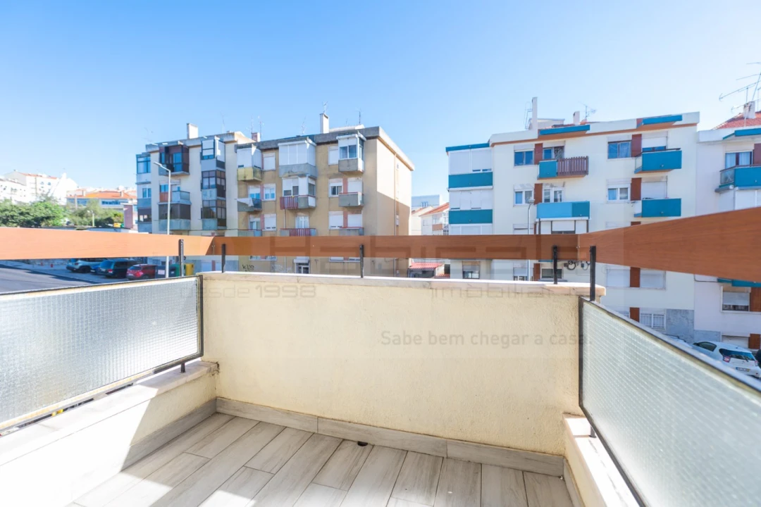 Apartamento T2 para Arrendamento em Odivelas Foto 14