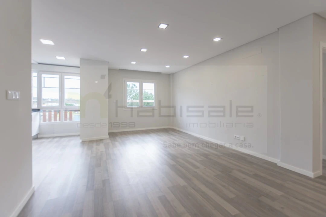 Apartamento T2 para Arrendamento em Odivelas Foto 7