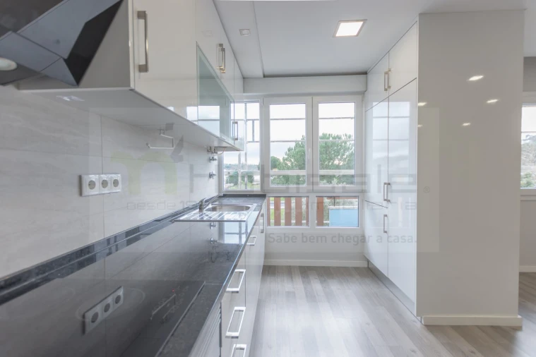 Apartamento T2 para Arrendamento em Odivelas Foto 5