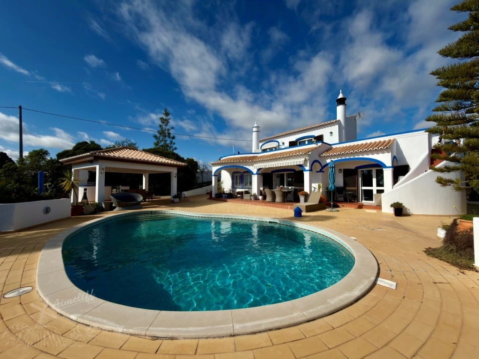 Moradia T5 para Venda em Conceição e Cabanas de Tavira Foto 1