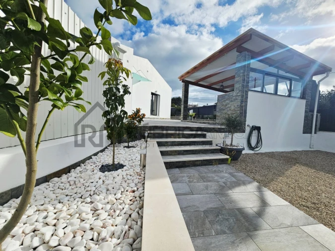 Moradia T2 para Venda em São Brás de Alportel Foto 3