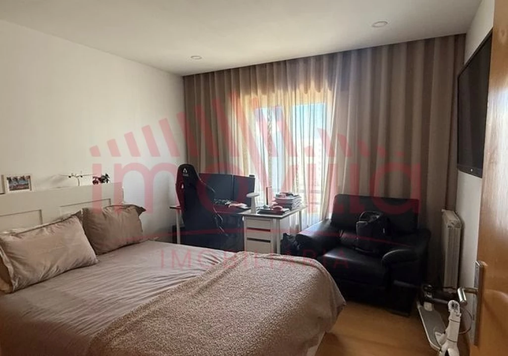 Apartamento T2 para Venda em Vila Nova da Telha Foto 15