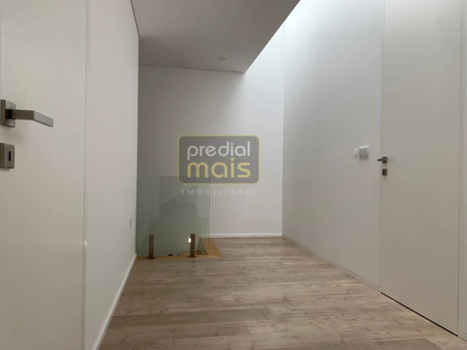 Moradia T3 para Venda em Gavião Foto 6