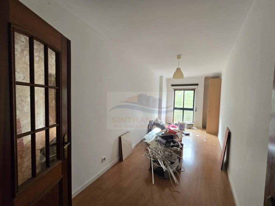 Apartamento T2 para Venda em Massamá e Monte Abraão Foto 7