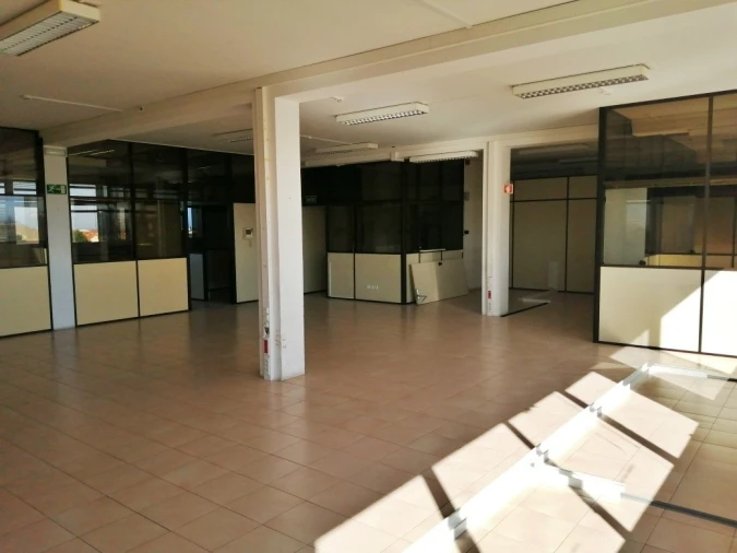 Escritório para Arrendamento em Matosinhos e Leça da Palmeira Foto 2