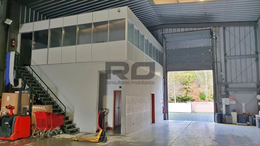 Armazém para Arrendamento em Alfena Foto 4