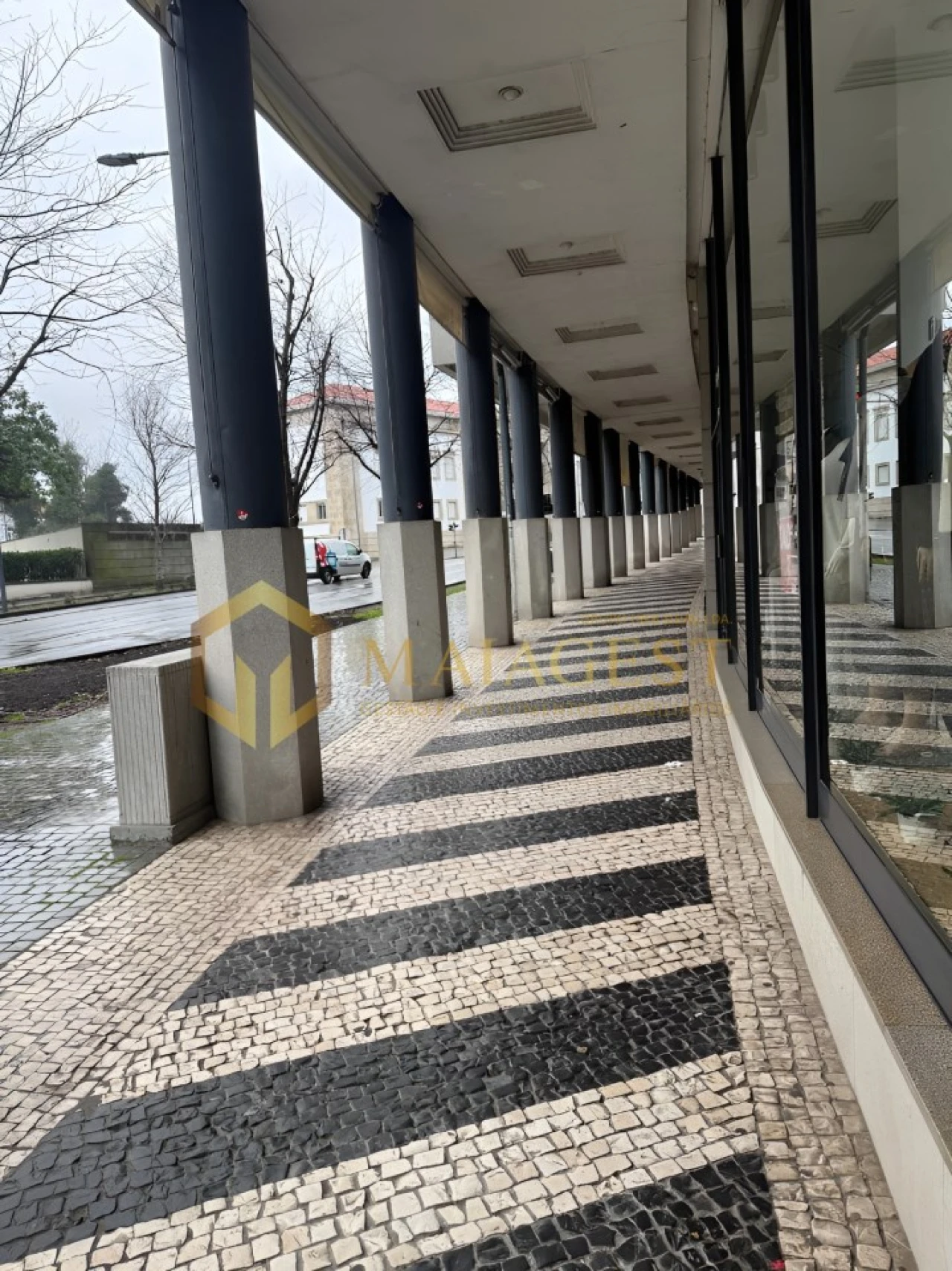 Loja para Arrendamento em Santo Tirso, Couto (Santa Cristina e São Miguel) e Burgães Foto 33