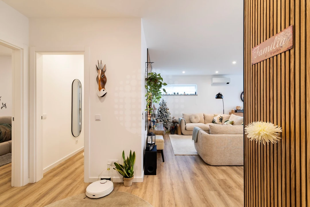 Apartamento T3 para Venda em Quelfes Foto 1