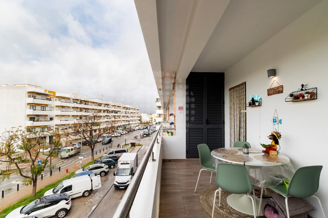 Apartamento T3 para Venda em Quelfes Foto 11