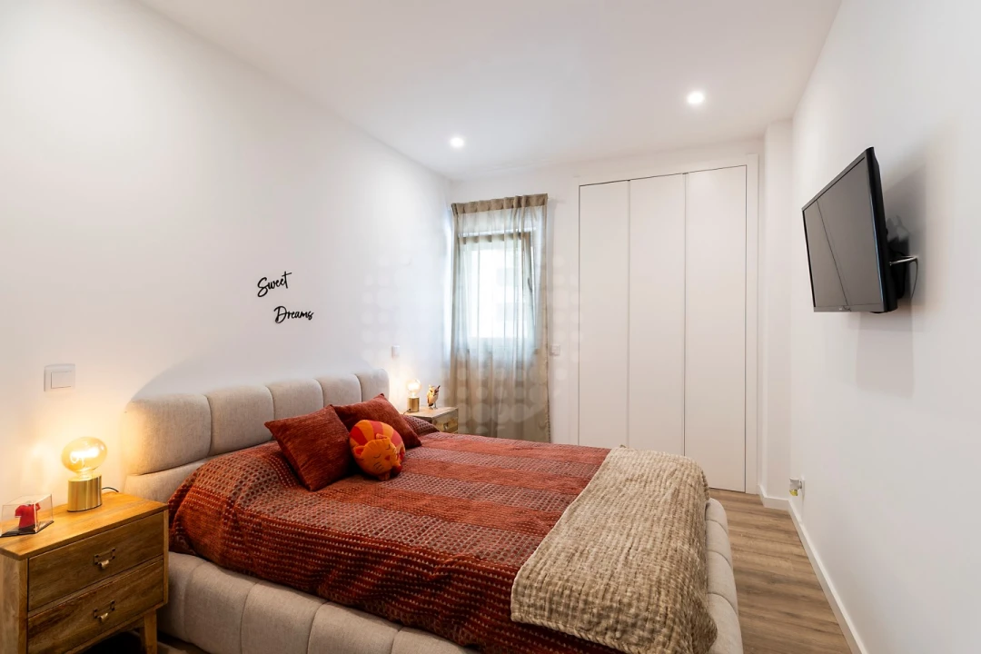 Apartamento T3 para Venda em Quelfes Foto 25